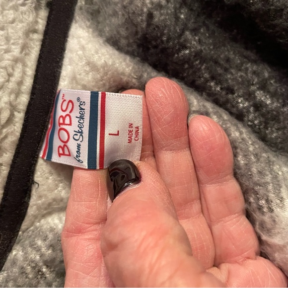 Skechers animal lover (paw print in heart) Largefleece checked jacket. - Picture 4 of 4